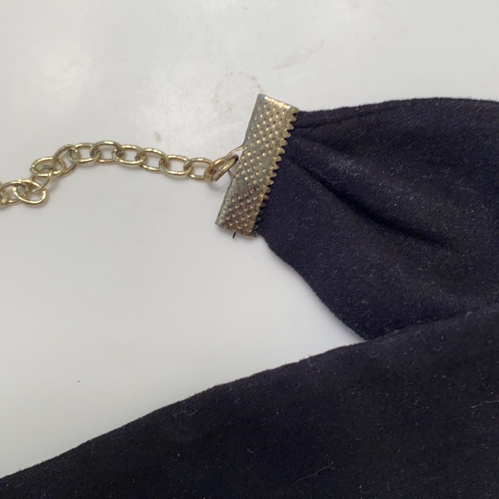 Suede black choker - Picture 3 of 3